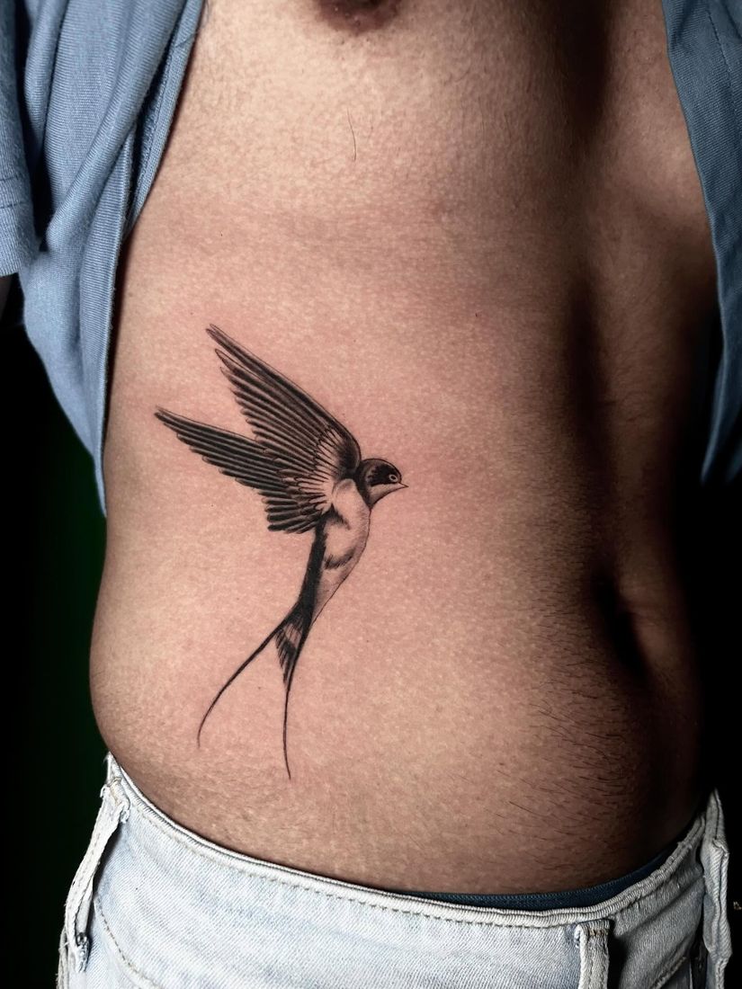 Swallow on the ribs